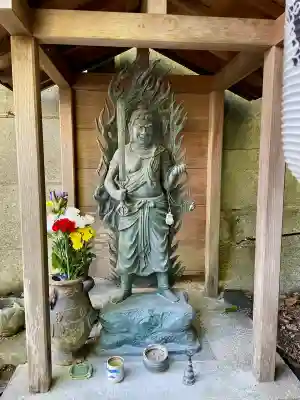 岩窟不動尊(神奈川県)