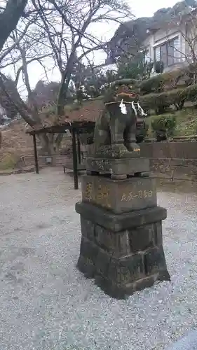 日峯神社の狛犬