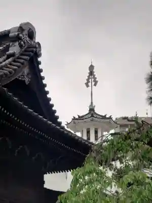 海雲寺の{uncategorized: "未分類", other: "その他", undefined: "問題あり", building: "その他建物", grave: "お墓", sacred_gate: "鳥居", guardian: "狛犬", statue: "像", buddha: "仏像", history: "歴史", nature: "自然", garden: "庭園", animal: "動物", pagoda: "塔", temizu: "手水舎", mountain_gate: "山門・神門", sanctuary: "本殿・本堂", subordinate: "末社・摂社", art: "芸術", scenery: "景色", jizo: "地蔵", ema: "絵馬", goshuin: "御朱印", omikuji: "おみくじ", items: "授与品その他", amulet: "お守り", goshuincho: "御朱印帳", eats: "食事", festival: "お祭り", votive_dance: "神楽", shichigosan: "七五三参", wedding: "結婚式", experience: "体験その他", initially: "初詣", around: "周辺", anti_infection: "感染症対策"}