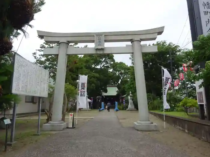 久里浜八幡神社の鳥居