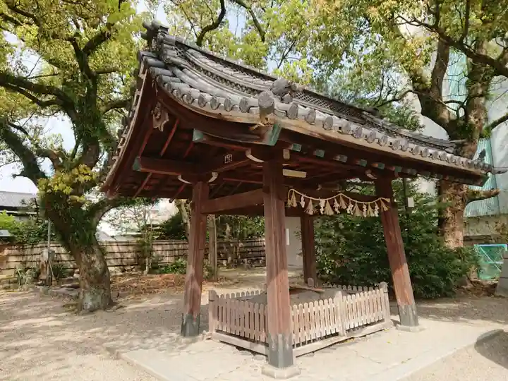 諏訪神社の手水舎