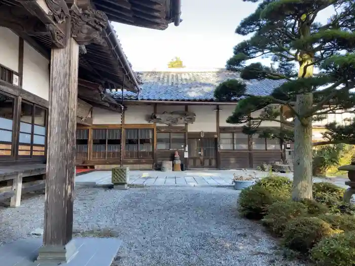 仲仙寺の建物その他