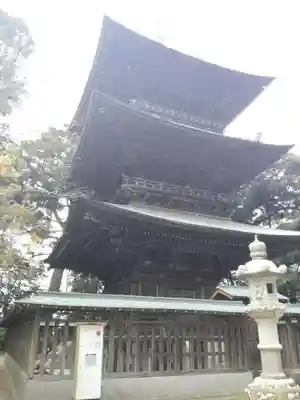 椎尾山薬王院の塔