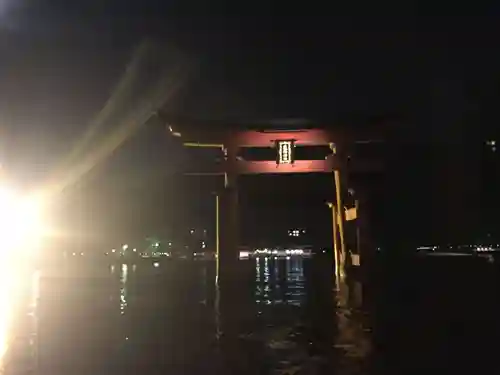 厳島神社の鳥居