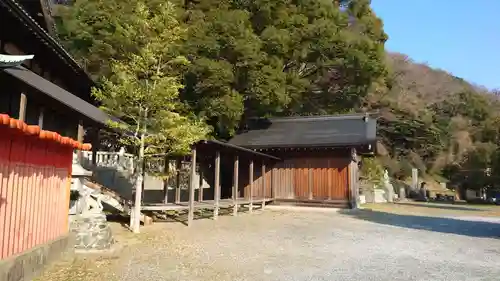 甲宗八幡宮の建物その他