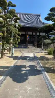 正覚寺の{uncategorized: "未分類", other: "その他", undefined: "問題あり", building: "その他建物", grave: "お墓", sacred_gate: "鳥居", guardian: "狛犬", statue: "像", buddha: "仏像", history: "歴史", nature: "自然", garden: "庭園", animal: "動物", pagoda: "塔", temizu: "手水舎", mountain_gate: "山門・神門", sanctuary: "本殿・本堂", subordinate: "末社・摂社", art: "芸術", scenery: "景色", jizo: "地蔵", ema: "絵馬", goshuin: "御朱印", omikuji: "おみくじ", items: "授与品その他", amulet: "お守り", goshuincho: "御朱印帳", eats: "食事", festival: "お祭り", votive_dance: "神楽", shichigosan: "七五三参", wedding: "結婚式", experience: "体験その他", initially: "初詣", around: "周辺", anti_infection: "感染症対策"}