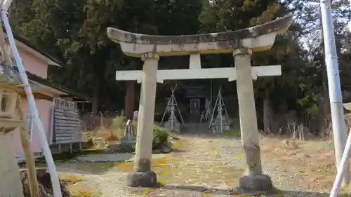 成島八幡神社の鳥居