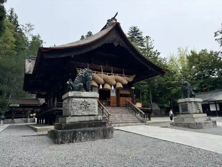 諏訪大社下社秋宮(長野県)