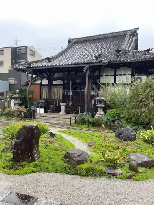 明泉寺の本殿・本堂