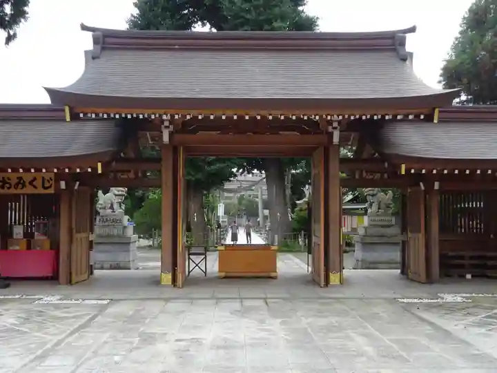 亀ケ池八幡宮の山門・神門