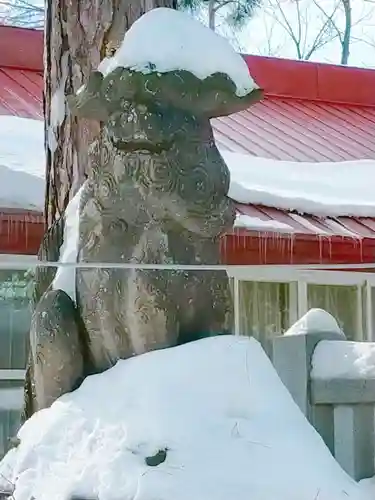 彌彦神社　(伊夜日子神社)の狛犬