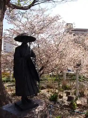 石上寺の像