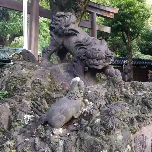 牛嶋神社の狛犬