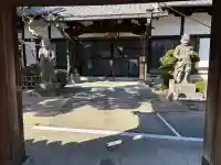 海蔵寺の{uncategorized: "未分類", other: "その他", undefined: "問題あり", building: "その他建物", grave: "お墓", sacred_gate: "鳥居", guardian: "狛犬", statue: "像", buddha: "仏像", history: "歴史", nature: "自然", garden: "庭園", animal: "動物", pagoda: "塔", temizu: "手水舎", mountain_gate: "山門・神門", sanctuary: "本殿・本堂", subordinate: "末社・摂社", art: "芸術", scenery: "景色", jizo: "地蔵", ema: "絵馬", goshuin: "御朱印", omikuji: "おみくじ", items: "授与品その他", amulet: "お守り", goshuincho: "御朱印帳", eats: "食事", festival: "お祭り", votive_dance: "神楽", shichigosan: "七五三参", wedding: "結婚式", experience: "体験その他", initially: "初詣", around: "周辺", anti_infection: "感染症対策"}