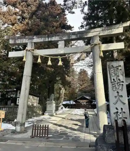 諏訪大社下社春宮(長野県)