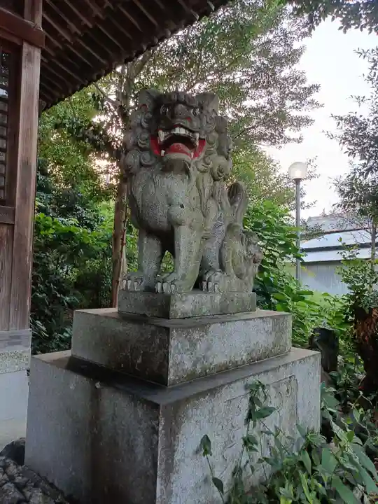 尾津神社の狛犬