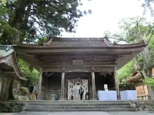 明石寺の山門