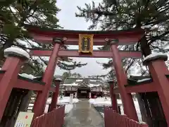 氣比神宮の鳥居