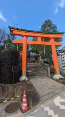 穴八幡宮の鳥居