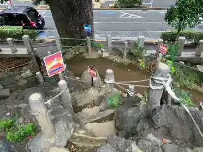 鳩森八幡神社の末社・摂社
