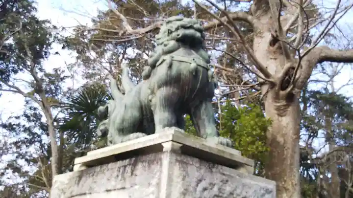 伊弉子神社の狛犬