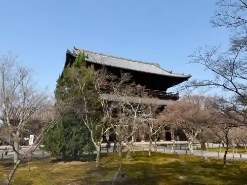 南禅寺の{uncategorized: "未分類", other: "その他", undefined: "問題あり", building: "その他建物", grave: "お墓", sacred_gate: "鳥居", guardian: "狛犬", statue: "像", buddha: "仏像", history: "歴史", nature: "自然", garden: "庭園", animal: "動物", pagoda: "塔", temizu: "手水舎", mountain_gate: "山門・神門", sanctuary: "本殿・本堂", subordinate: "末社・摂社", art: "芸術", scenery: "景色", jizo: "地蔵", ema: "絵馬", goshuin: "御朱印", omikuji: "おみくじ", items: "授与品その他", amulet: "お守り", goshuincho: "御朱印帳", eats: "食事", festival: "お祭り", votive_dance: "神楽", shichigosan: "七五三参", wedding: "結婚式", experience: "体験その他", initially: "初詣", around: "周辺", anti_infection: "感染症対策"}