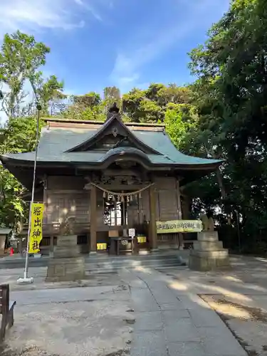 堀出神社の本殿