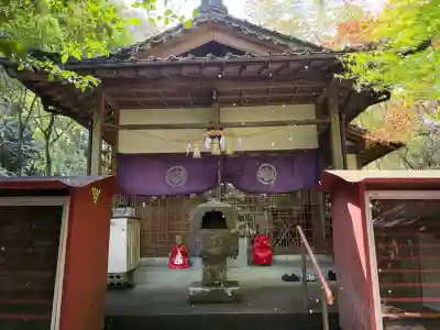 最上寺の{uncategorized: "未分類", other: "その他", undefined: "問題あり", building: "その他建物", grave: "お墓", sacred_gate: "鳥居", guardian: "狛犬", statue: "像", buddha: "仏像", history: "歴史", nature: "自然", garden: "庭園", animal: "動物", pagoda: "塔", temizu: "手水舎", mountain_gate: "山門・神門", sanctuary: "本殿・本堂", subordinate: "末社・摂社", art: "芸術", scenery: "景色", jizo: "地蔵", ema: "絵馬", goshuin: "御朱印", omikuji: "おみくじ", items: "授与品その他", amulet: "お守り", goshuincho: "御朱印帳", eats: "食事", festival: "お祭り", votive_dance: "神楽", shichigosan: "七五三参", wedding: "結婚式", experience: "体験その他", initially: "初詣", around: "周辺", anti_infection: "感染症対策"}