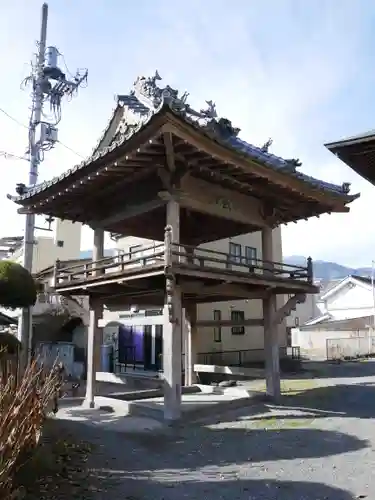 雲岸寺の山門