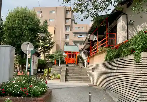 仲町稲荷神社の本殿・本堂