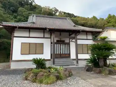 善導寺の本殿・本堂