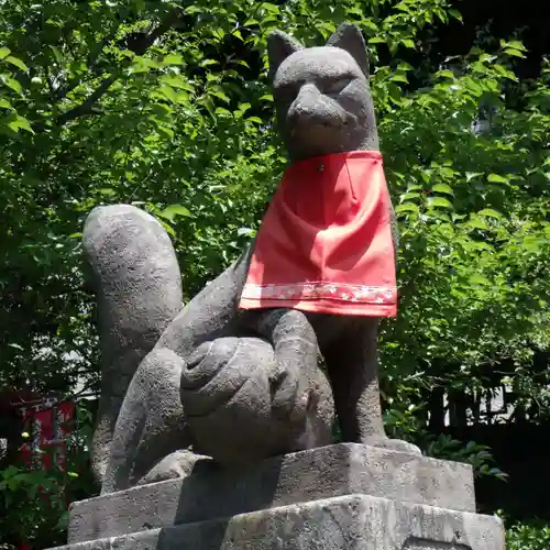 稲荷神社の狛犬