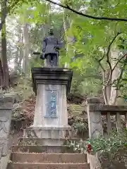 秩父御嶽神社の像