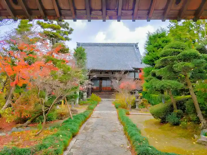 西運寺の本殿・本堂