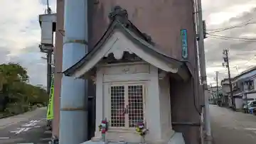 お地蔵さん(地蔵尊)の本殿・本堂