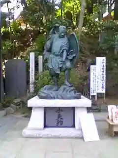 高尾山薬王院の像