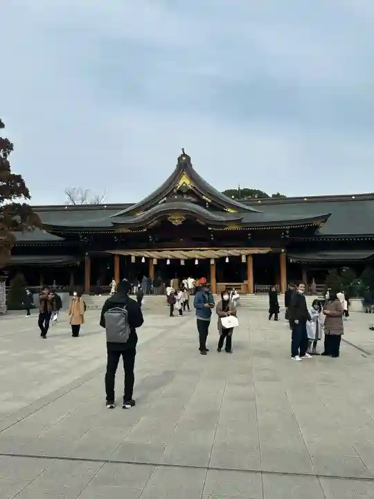 寒川神社の{uncategorized: "未分類", other: "その他", undefined: "問題あり", building: "その他建物", grave: "お墓", sacred_gate: "鳥居", guardian: "狛犬", statue: "像", buddha: "仏像", history: "歴史", nature: "自然", garden: "庭園", animal: "動物", pagoda: "塔", temizu: "手水舎", mountain_gate: "山門・神門", sanctuary: "本殿・本堂", subordinate: "末社・摂社", art: "芸術", scenery: "景色", jizo: "地蔵", ema: "絵馬", goshuin: "御朱印", omikuji: "おみくじ", items: "授与品その他", amulet: "お守り", goshuincho: "御朱印帳", eats: "食事", festival: "お祭り", votive_dance: "神楽", shichigosan: "七五三参", wedding: "結婚式", experience: "体験その他", initially: "初詣", around: "周辺", anti_infection: "感染症対策"}