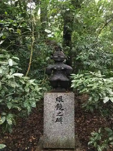 熱田神宮の像