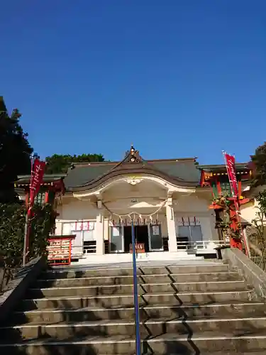 二川伏見稲荷の本殿・本堂