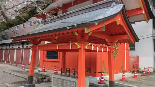 花園神社の手水