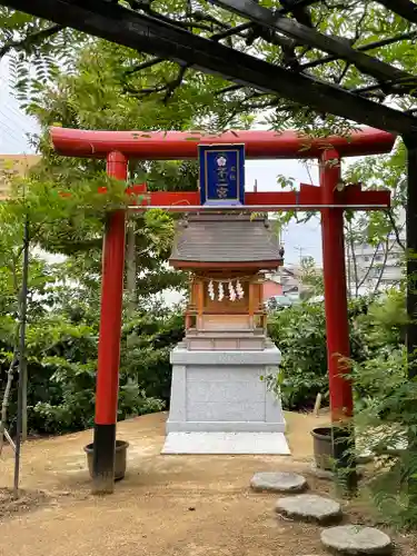 奈加美神社の末社