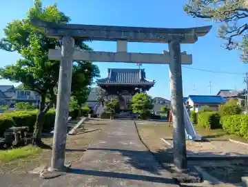 八幡神社の{uncategorized: "未分類", other: "その他", undefined: "問題あり", building: "その他建物", grave: "お墓", sacred_gate: "鳥居", guardian: "狛犬", statue: "像", buddha: "仏像", history: "歴史", nature: "自然", garden: "庭園", animal: "動物", pagoda: "塔", temizu: "手水舎", mountain_gate: "山門・神門", sanctuary: "本殿・本堂", subordinate: "末社・摂社", art: "芸術", scenery: "景色", jizo: "地蔵", ema: "絵馬", goshuin: "御朱印", omikuji: "おみくじ", items: "授与品その他", amulet: "お守り", goshuincho: "御朱印帳", eats: "食事", festival: "お祭り", votive_dance: "神楽", shichigosan: "七五三参", wedding: "結婚式", experience: "体験その他", initially: "初詣", around: "周辺", anti_infection: "感染症対策"}