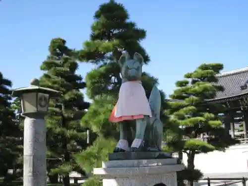 豊川閣　妙厳寺の狛犬