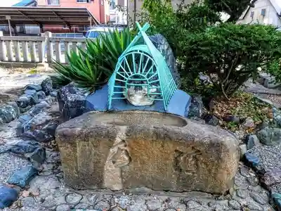 八幡社　春日社合殿の狛犬