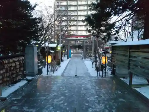 彌彦神社　(伊夜日子神社)の景色