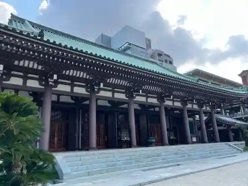 東長寺の本殿