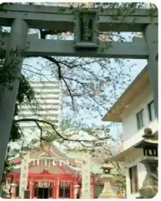 玉造稲荷神社の鳥居