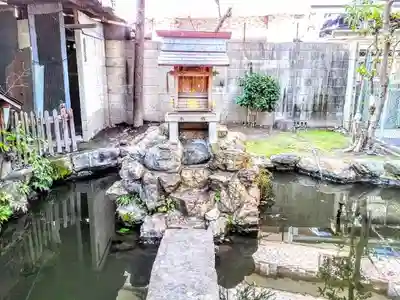 若宮八幡社の末社・摂社