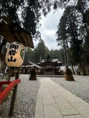 御岩神社の{uncategorized: "未分類", other: "その他", undefined: "問題あり", building: "その他建物", grave: "お墓", sacred_gate: "鳥居", guardian: "狛犬", statue: "像", buddha: "仏像", history: "歴史", nature: "自然", garden: "庭園", animal: "動物", pagoda: "塔", temizu: "手水舎", mountain_gate: "山門・神門", sanctuary: "本殿・本堂", subordinate: "末社・摂社", art: "芸術", scenery: "景色", jizo: "地蔵", ema: "絵馬", goshuin: "御朱印", omikuji: "おみくじ", items: "授与品その他", amulet: "お守り", goshuincho: "御朱印帳", eats: "食事", festival: "お祭り", votive_dance: "神楽", shichigosan: "七五三参", wedding: "結婚式", experience: "体験その他", initially: "初詣", around: "周辺", anti_infection: "感染症対策"}
