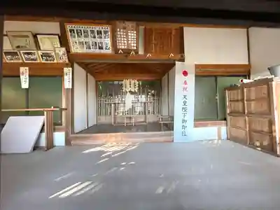 寺方若宮八幡社の本殿・本堂